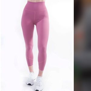 P’tula NWT - The Alaina III 23” in Cheeky Pink